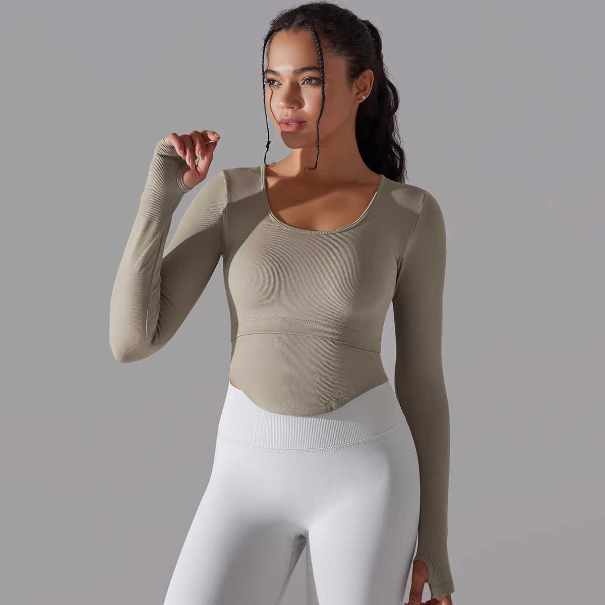 Womens seamless cut top fitness shirt long sleeved sports top womens yoga top active tight yoga setXJ250410