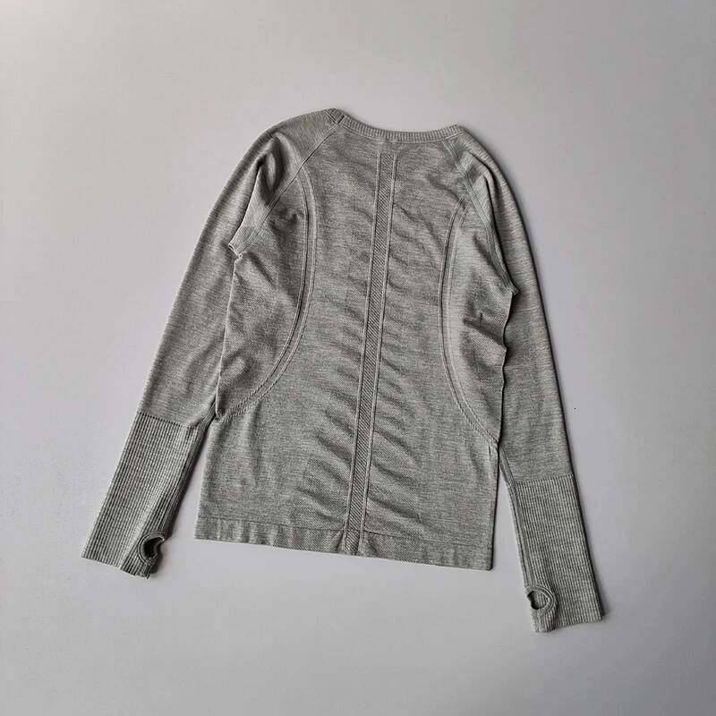 Yoga Sports Tops Women's Round Neck Long Sleeves Seamless Slimming Breathable Running Pula Speed Drying Fitness Clothes