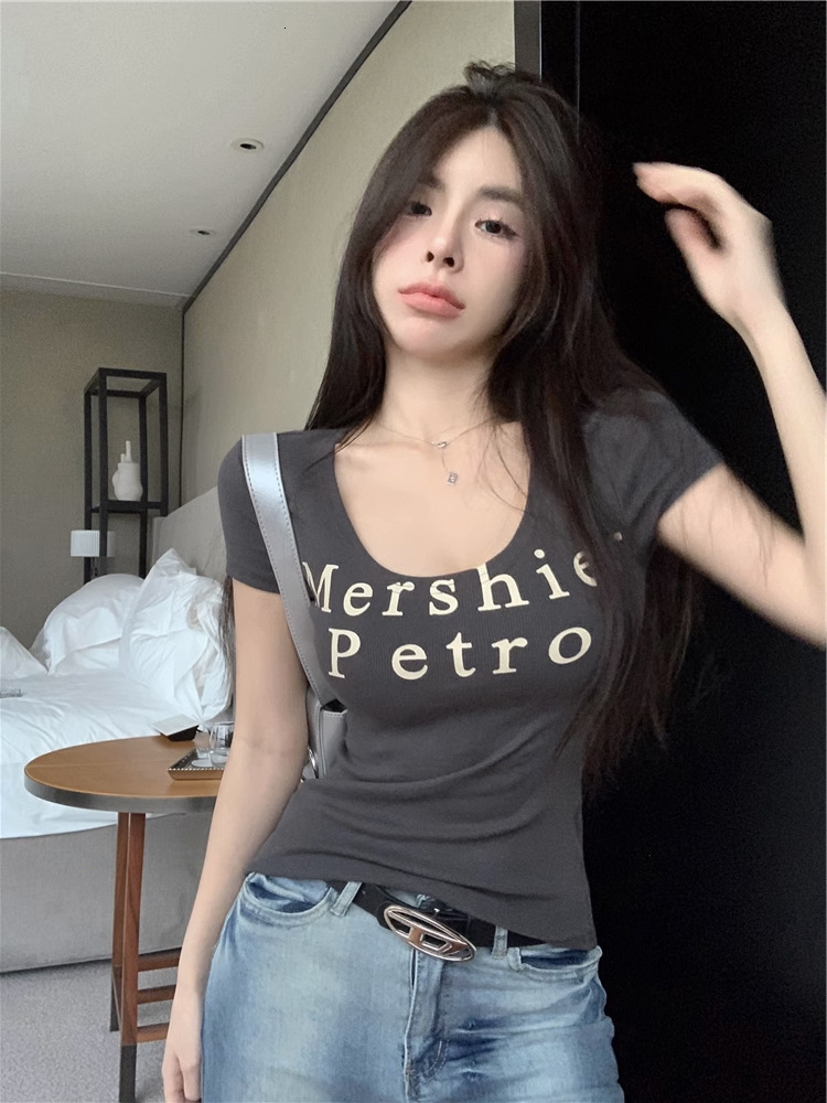 2025S Designer Women S T Shirt Letter Printed U Shaped Collar Sleeved T Shirt For Women In Summer Pure Desire Style Shoulder Length Short Base Top