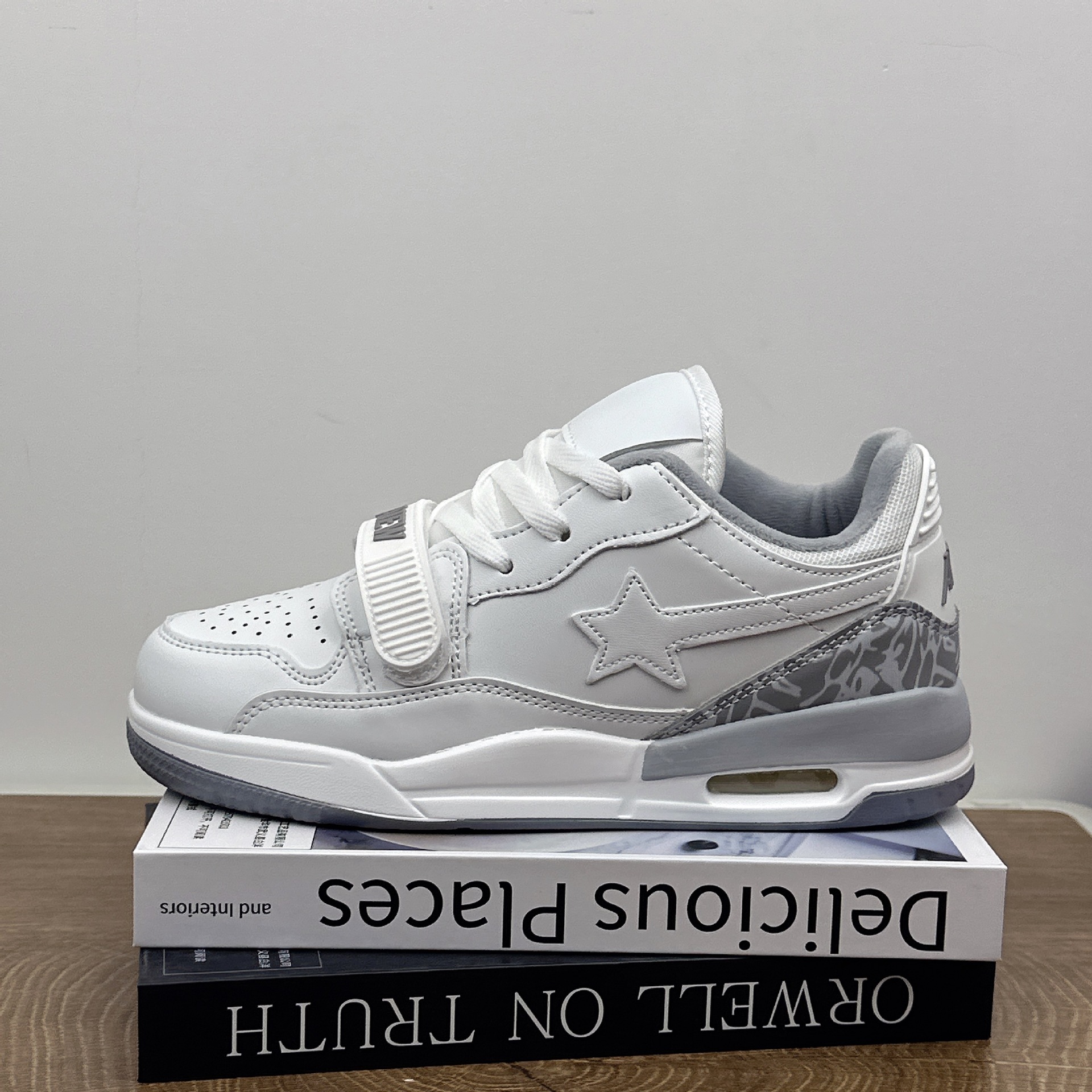 Free shipping affordable luxury Air cushion star sports shoes womens new spring autumn shoes thick soled versatile board shoes