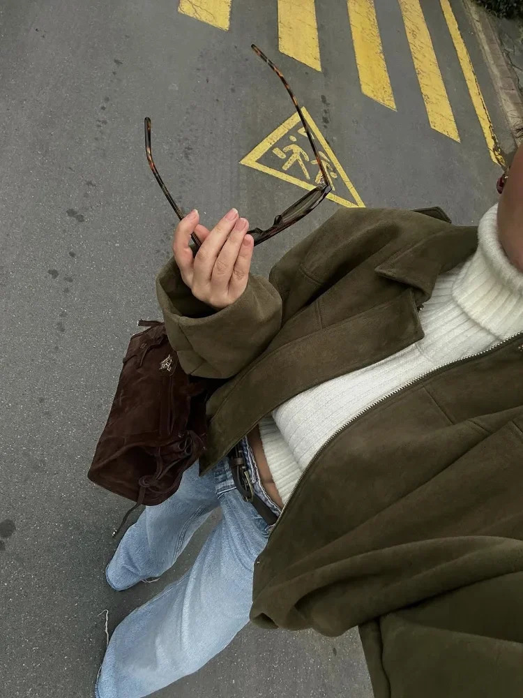 Casual womens collar suede jacket fashionable long sleeved zipper loose short 2025 spring business office bomber 250407