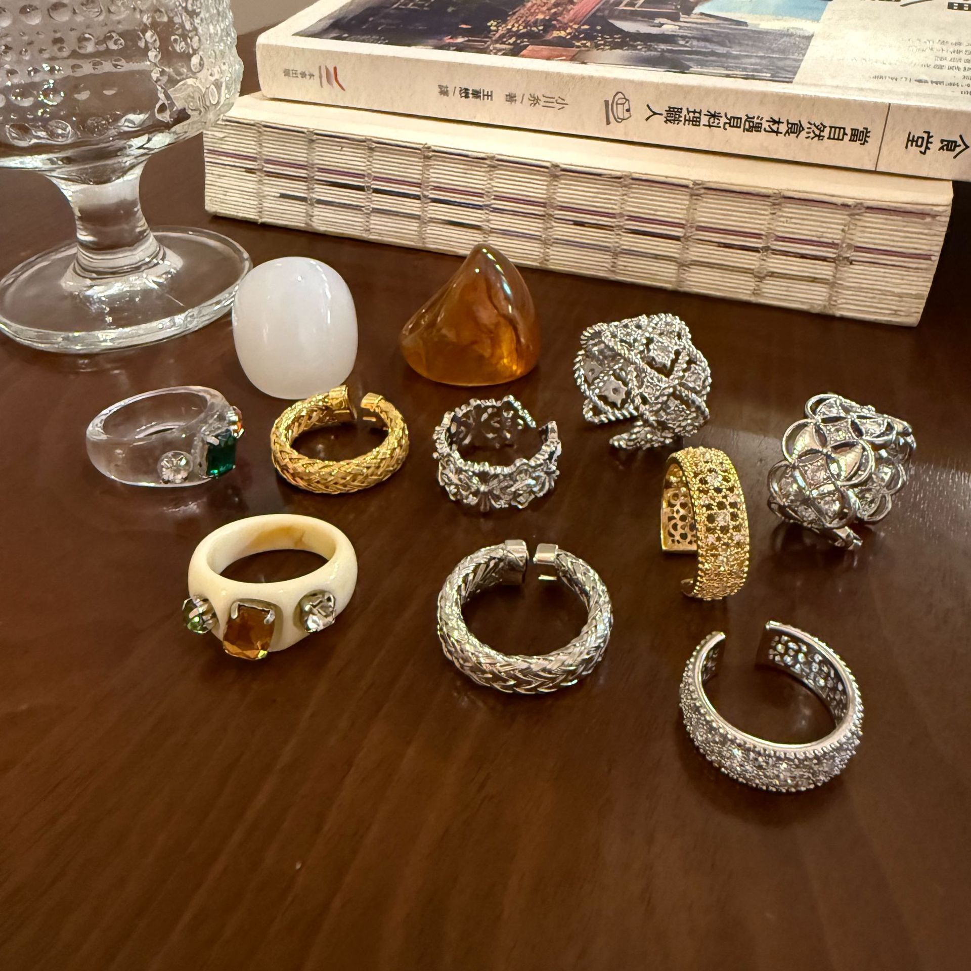 Korean Style Lace Direct Light Luxury Niche Design Sweet Cool Temperament Zircon Ins Ring Resin Designer Ring Vintage Ring Fashion Ring For Women