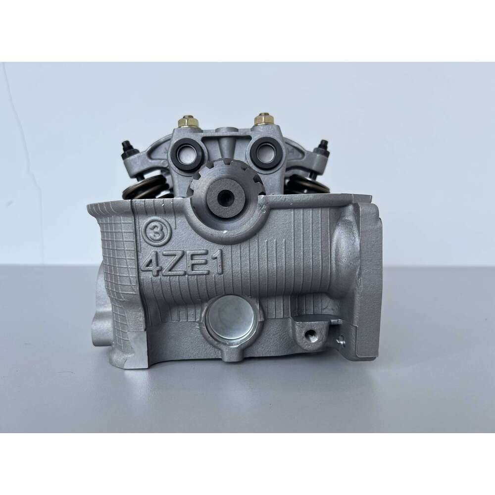 4ZD1 Engine Complete Cylinder Head for Isuzu 2.3L HEART-SHAPED CHAMBER