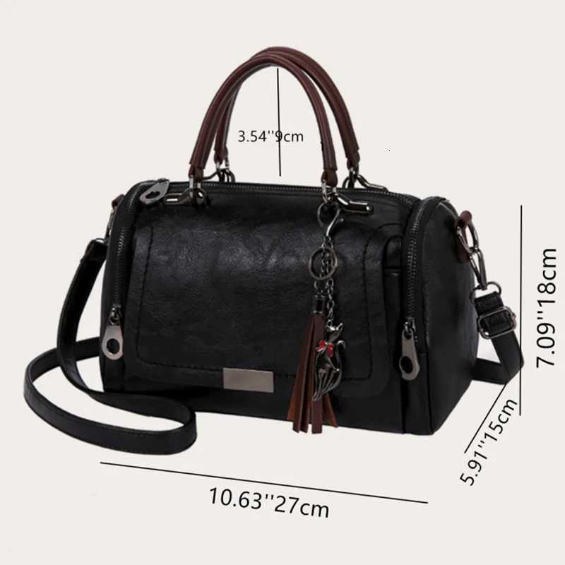 Tassel Decor Womens Large Capacity Shoulder Bag Fashion Zipper Crossbody Bag With Removable Strap Boston Handbag K251110