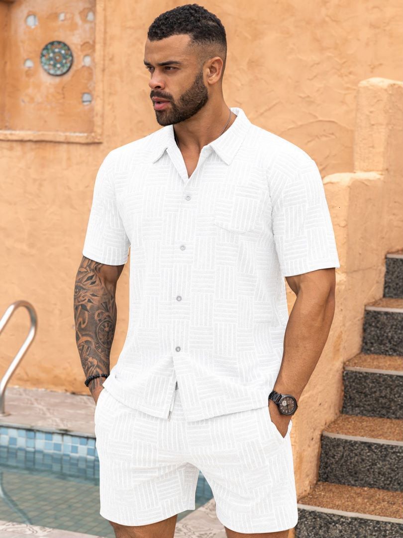 2024 Summer New Mens Leisure Sports Set Jacquard Knitted Shirt Mens Short Sleeve Set Trendy
