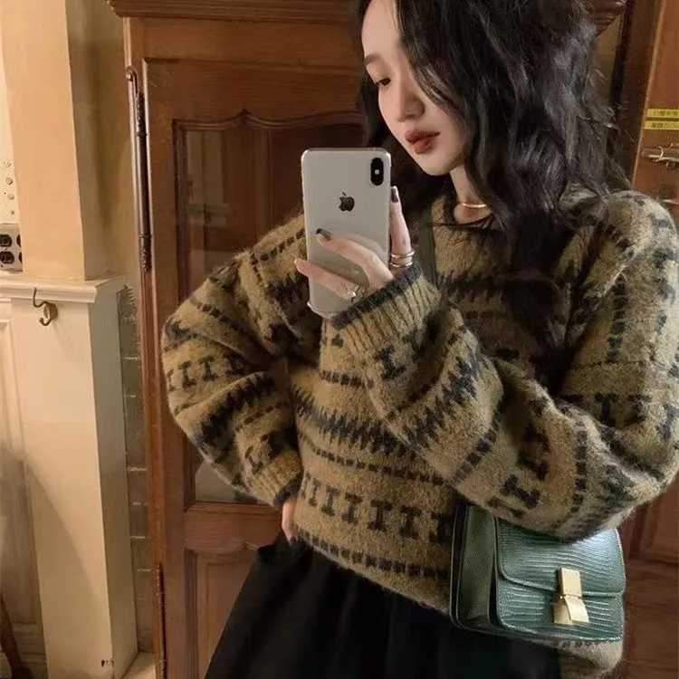 Fashion Women Pullovers Aztec Jacquard Knit Jumper Vintage Cozy Grandpa Sweater Aesthetic Winter Outfit Y251110