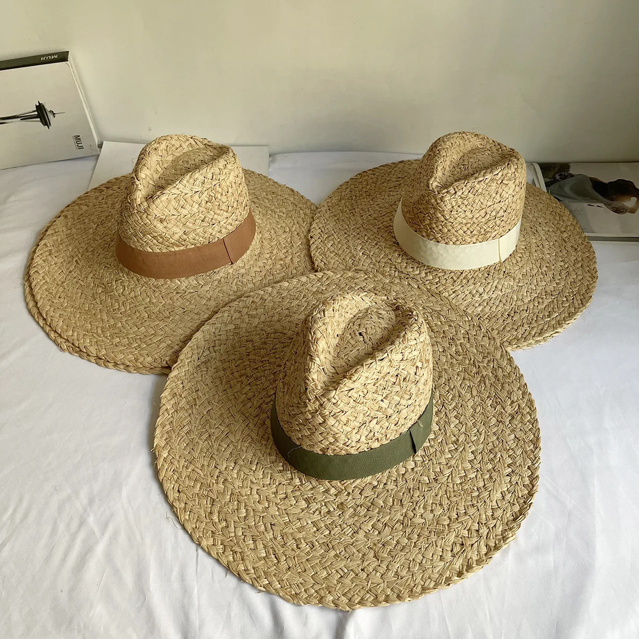 Large brim Jazz top Raffite straw hat Womens English retro versatile beach sunscreen hat Hepburn style French lady hat 250409