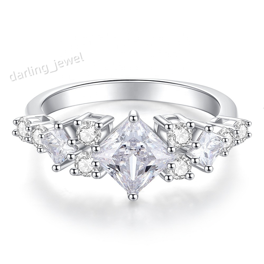 S925 Pure Silver Charming and Fashionable 6X6 White Mosang Princess square Bag Ring
