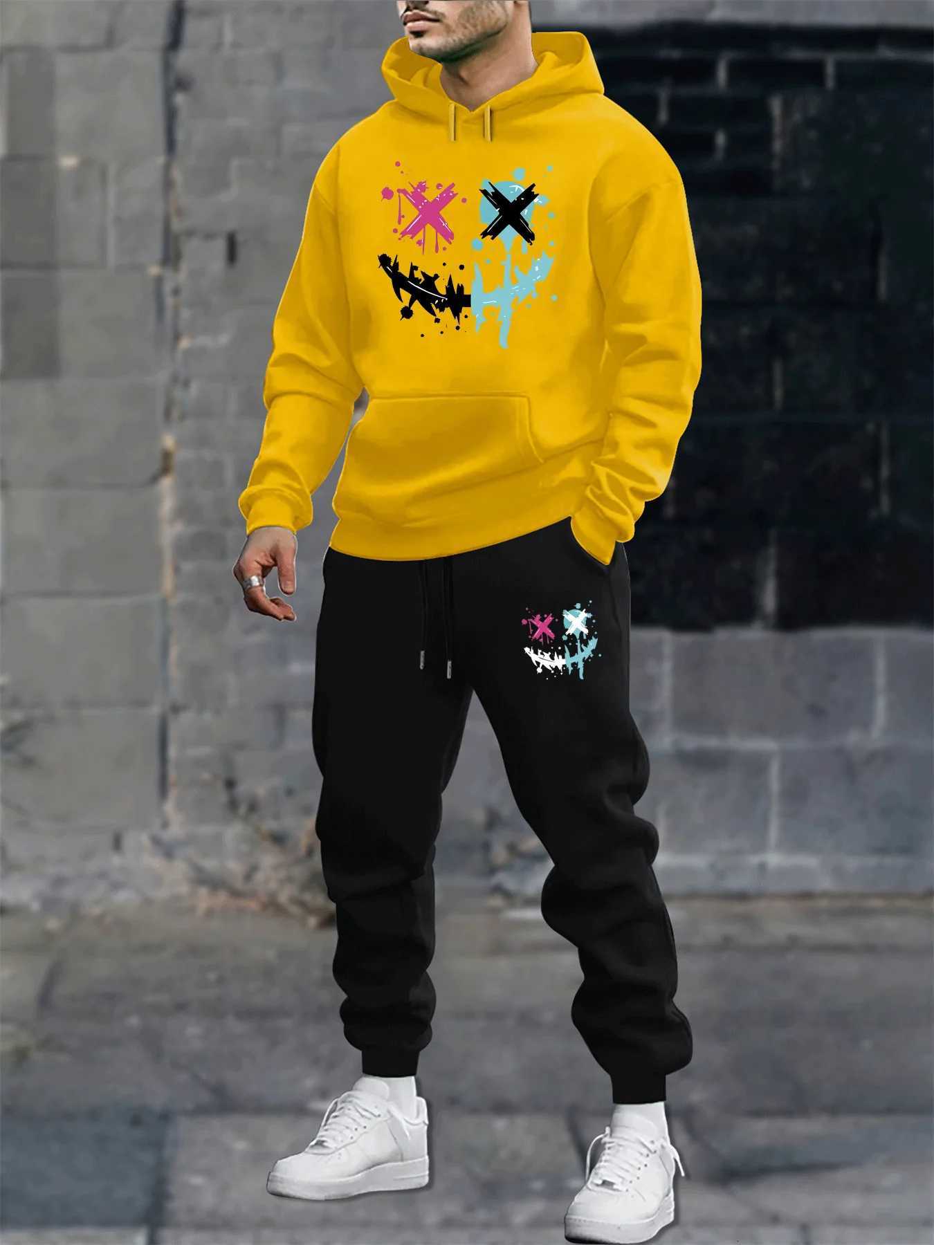 Mens autumn and winter casual fashion warm smiling face pattern printed loose plush thick hooded sweatshirtsweatpants set W251110