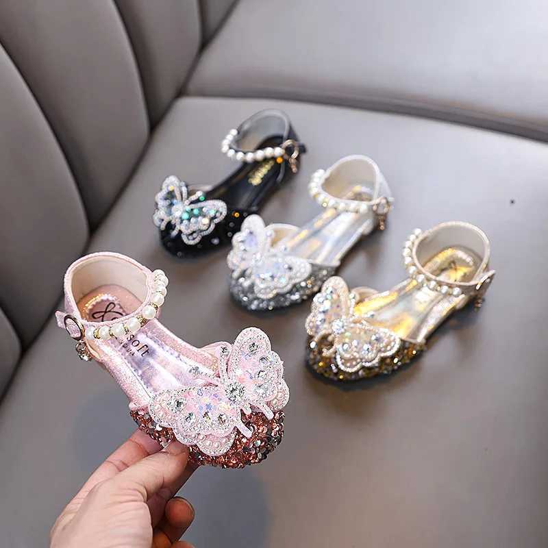 Little Girl Sandals Spring/Summer New Childrens Leather Shoes Sparkling Butterfly Princess Fashion Flat Shoes Version Z250410