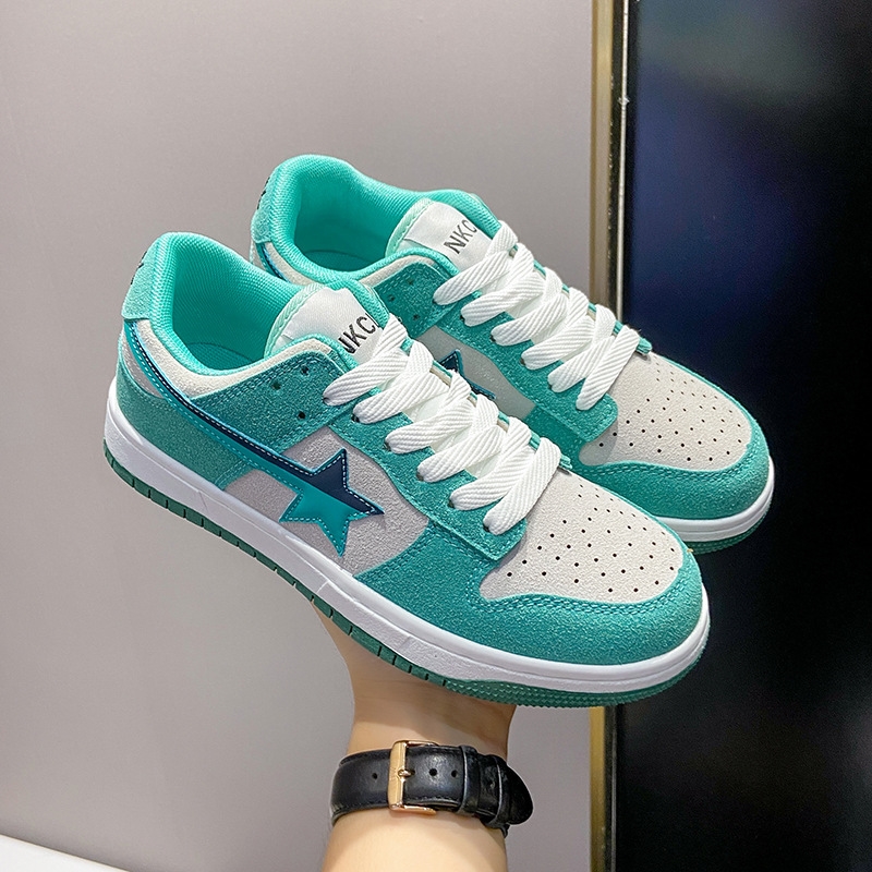 Free shipping chaussures New Fresh Green Girl Heart Meteor Board Shoes with Female Star Design Appearance Sports Shoes