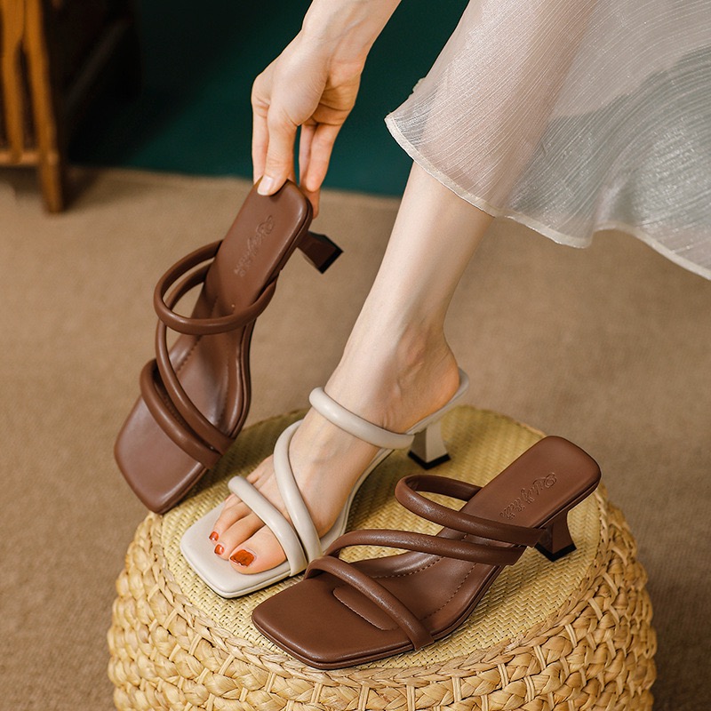 designer hot sandals Women Single French slippers fashionable High quality merchants for women low Heel Shoe Rhie dh1102219088 Champagne Bridesmaid - view 4