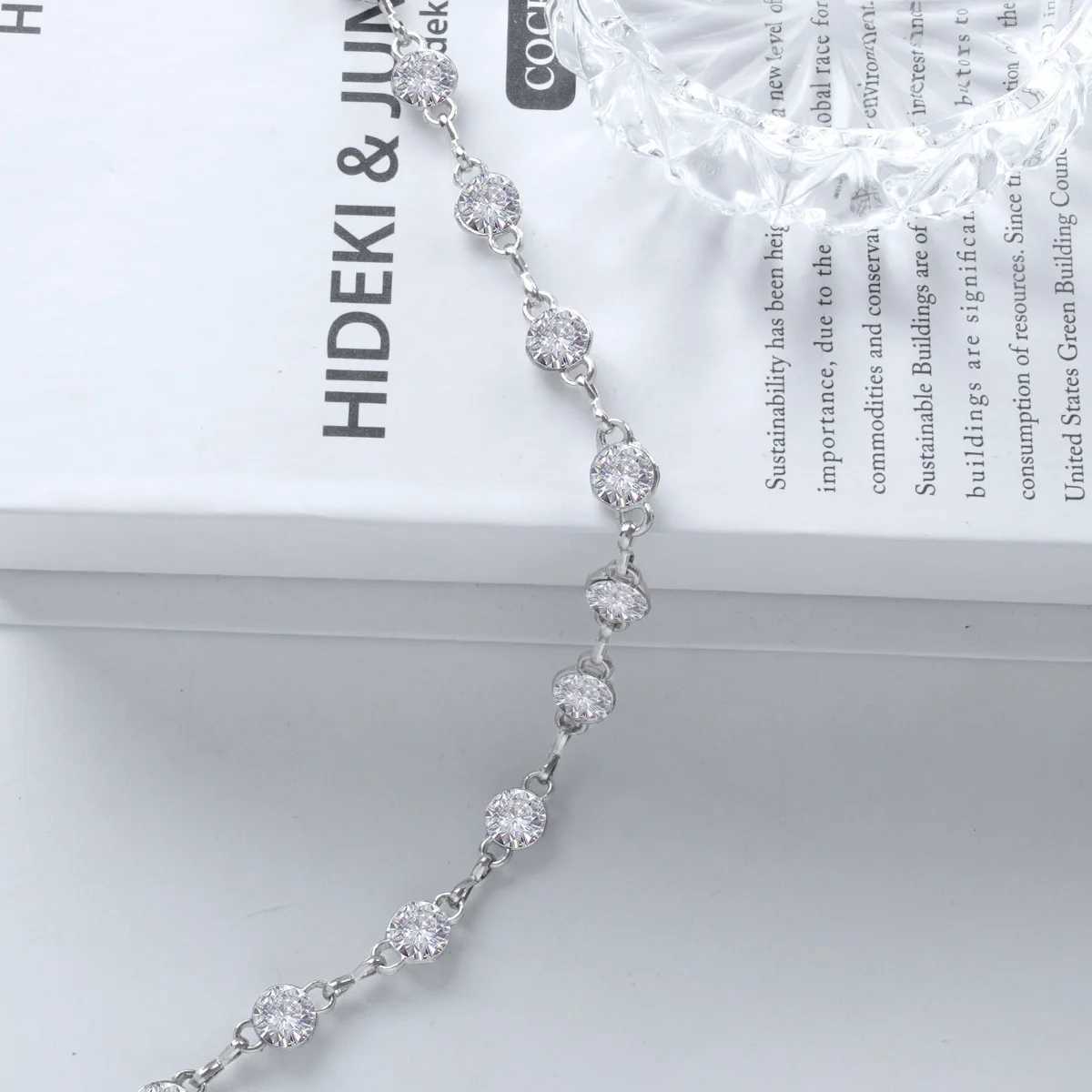 Fashionable single-layer tassel minimalist style Rhinestone waist chain street photography warm body chain jewelry X250410