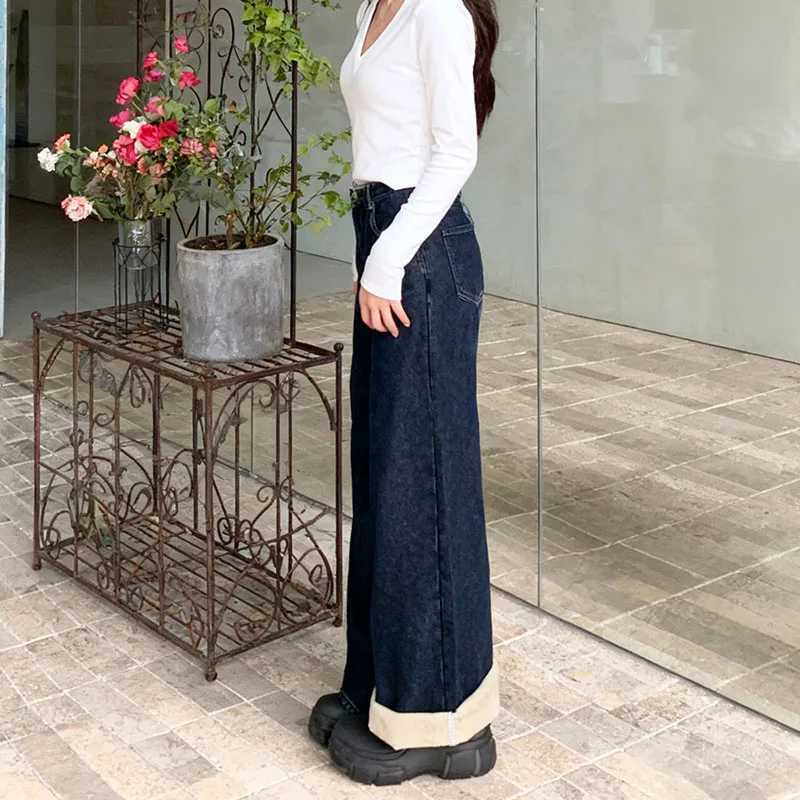 Winter Womens Y2K Flared Wide Leg Jeans Denim Thermal Fleece Lined Warm Casual Classic Style for Cold Weather C251110