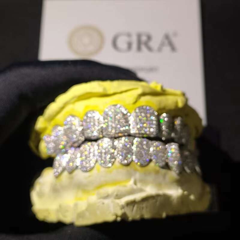 Custom Moissanite S925 Silver Teeth Grillz Silver Diamond Bling Tooth Grills for Men Women High-End Jewelry Pass Test
