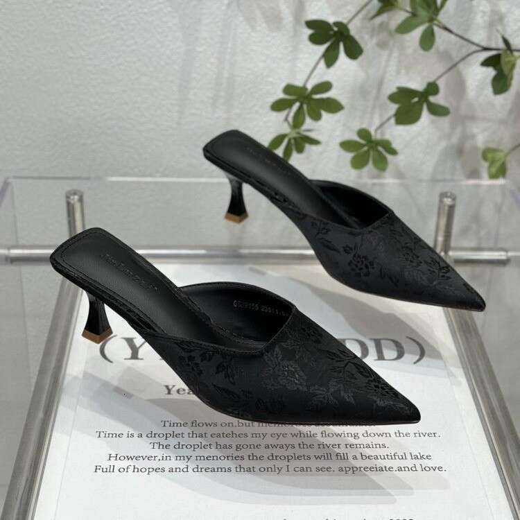 Woman Sandals New Pointed High Heeled Slippers For Women Featuring Chinese Style Embroidery Fairy Style Wearing High Heels With Toe Caps And Single Sh