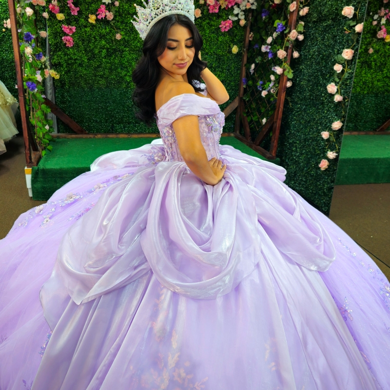 Lavender Shiny Quinceanera Dresses Off The Shoulder Applique Lace Beading Crystal Tull Party Birthday Sweet 16 Dress Vestidos 15 Anos