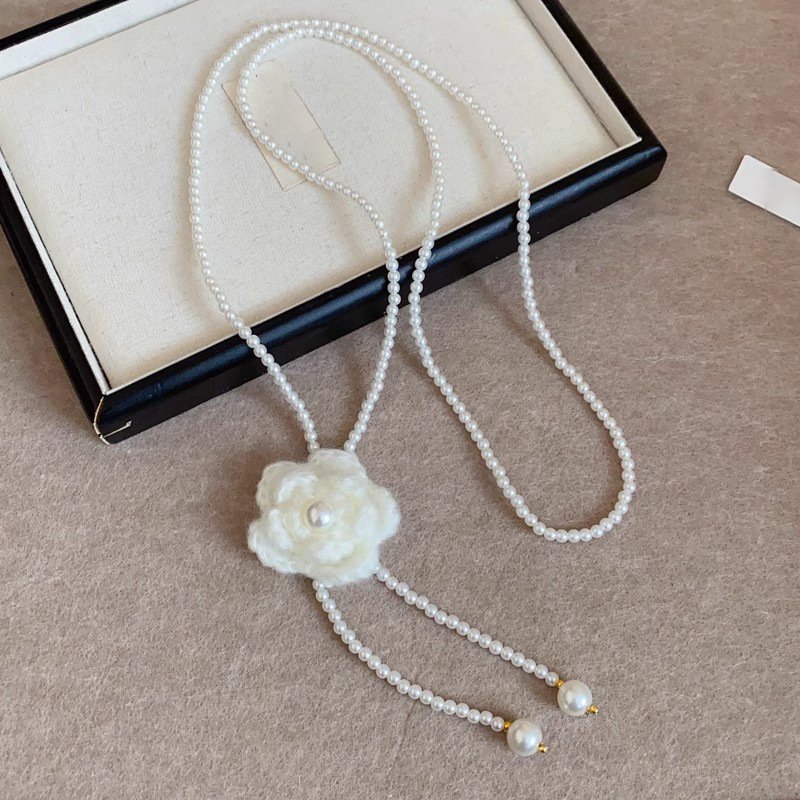Knitted Flower Pearl Beaded Layered Crystal Necklace Super Fairy Sweet Temperament Collarbone Niche Design Sweater Chain
