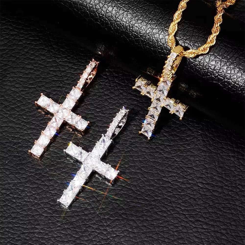 Manufacturer Custom Brass Zircon Gold Plated Mens Cross Pendants for Necklace