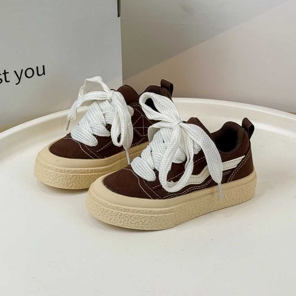 2025 Boys And Girls Canvas Shoes Childrens School Performance Shoes Fashion Children Biscuit Bottom Breathable Kids Shoe W251110