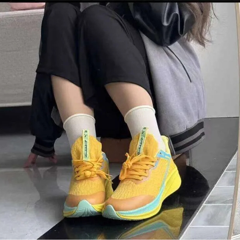 Jifffly 2025 Unisex Spring And Autumn New Lightweight Soft Sole Shock Absorption Couple Running Sports Shoes