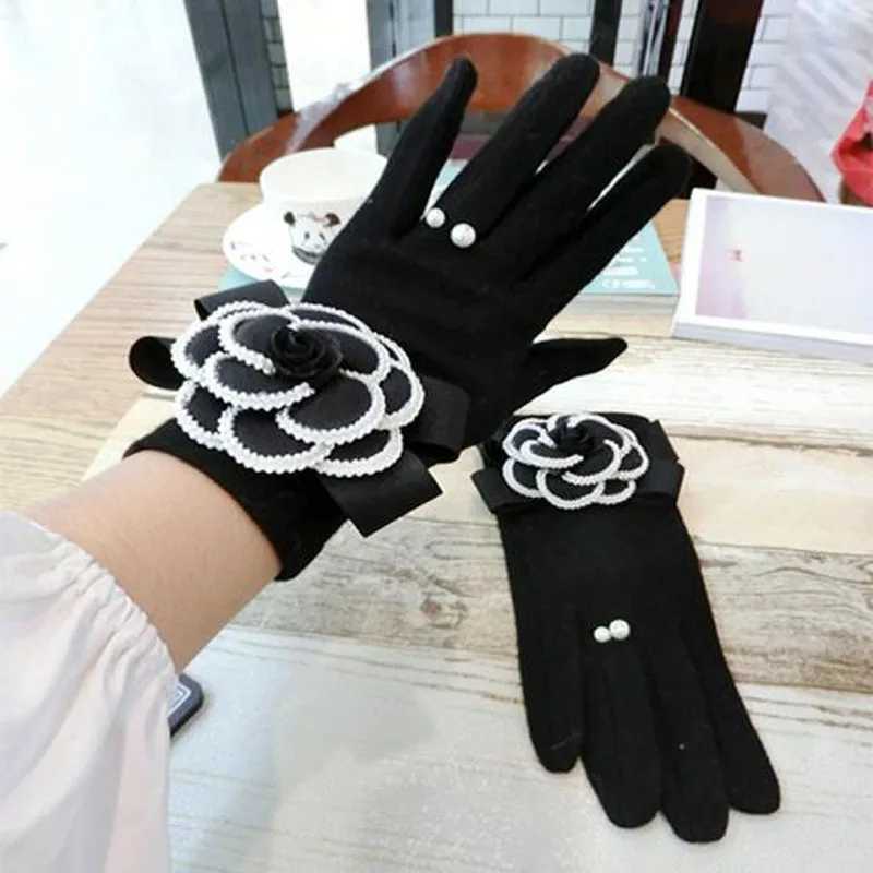 Cashmere Winter Gloves Bowknot Camellia Cashmere Womens Gloves Fashion Korean Style Warm Touch Screen Gloves A386 L251110