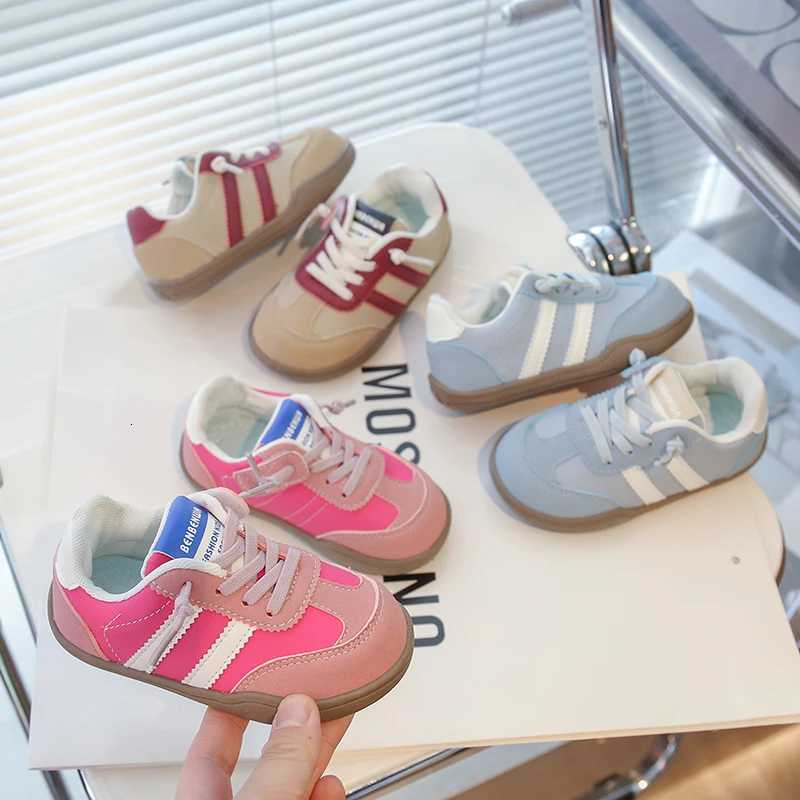 2025 Boys And Girls Canvas Fashion Shoes Childrens School Performance Shoes Children Biscuit Bottom Breathable Kids ShoesT251110