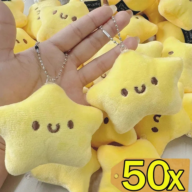 Yellow small star pendant Y2K exquisite and cute daily keychain cartoon squeeze star keychain fashion jewelry accessories gift 250409