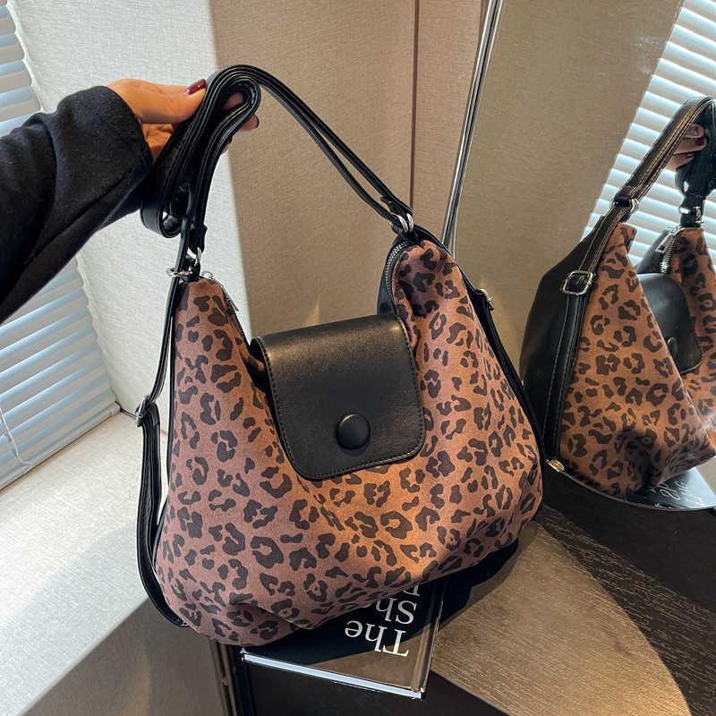 Frosted Large Capacity Backpack Women's Bag New High-end Single Shoulder Bag Versatile Crossbody Tote Bag