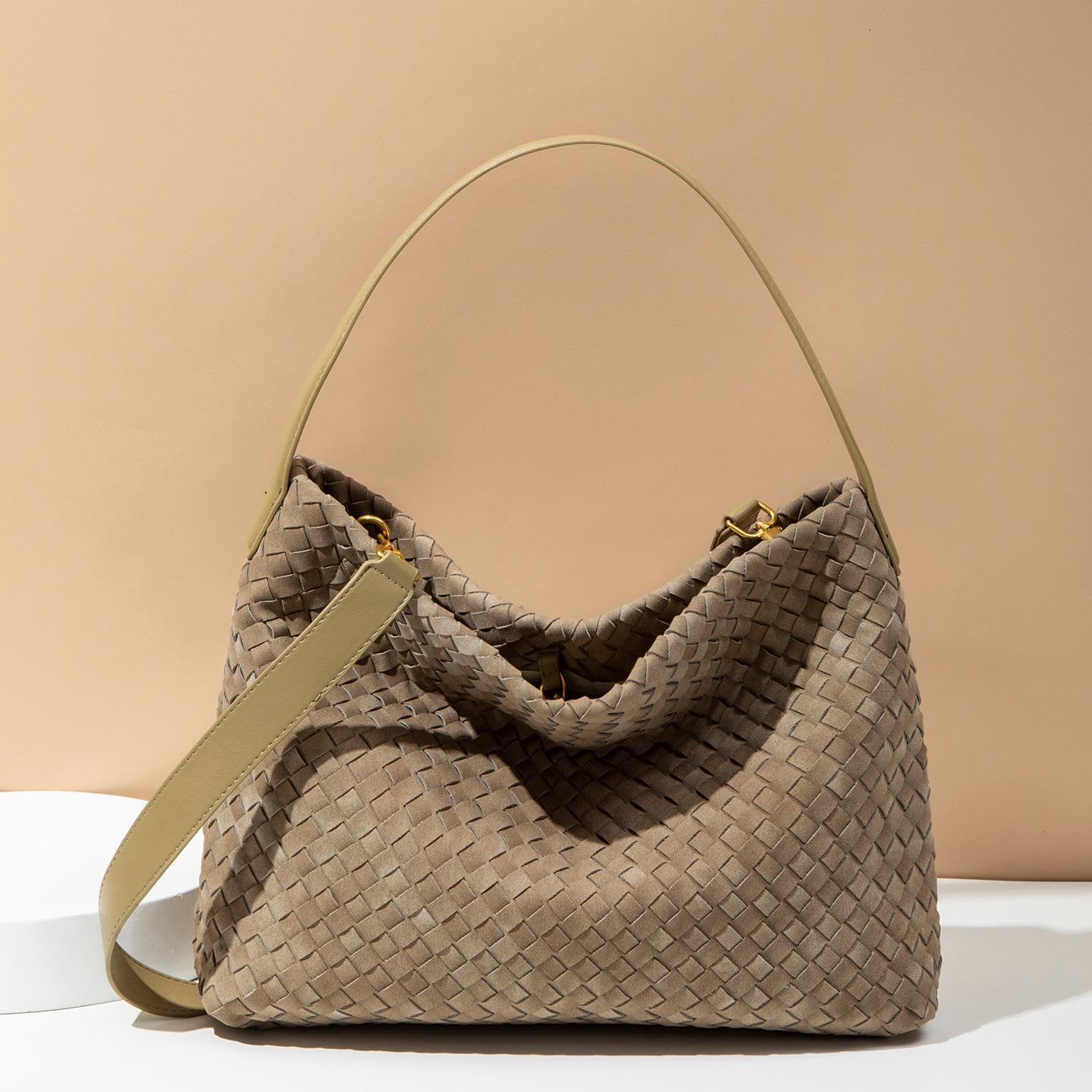 women's woven bag, bucket bag, fashion large capacity single shoulder crossbody tote bag, handbag