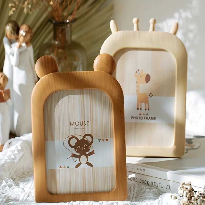 1pc cartoon Instagram style plastic desktop ornament can be hung on the wall imitation wood grain photo frame L251110 H260306