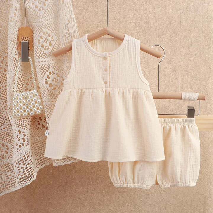 Childrens and Girls Clothing Set Summer Preschool Boys Cotton T-shirtShorts Linen Childrens Clothing Set 0-5 Years 250409