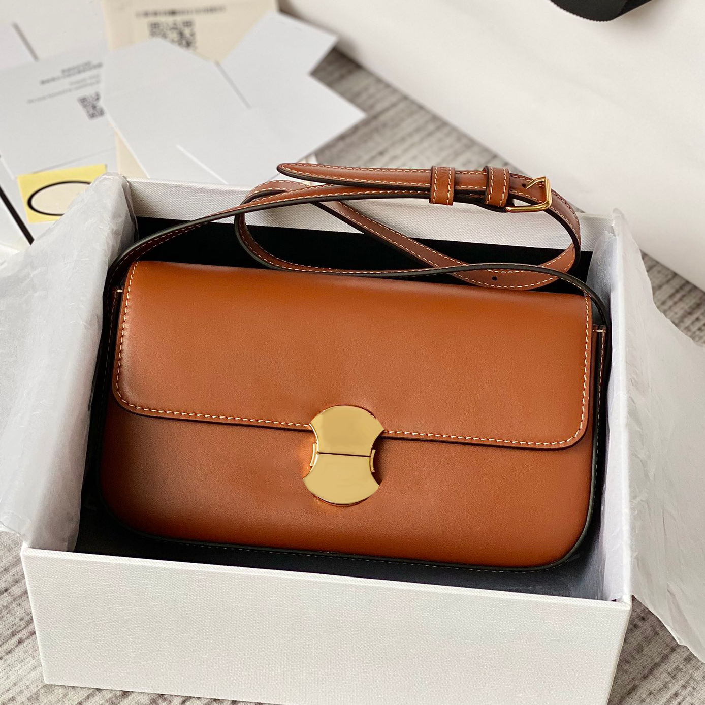 Womens mens triomphees baguette bag Luxury Designer bags tote Top quality handbags leather crossbody Shoulder Bag fashion flap envelope Evening Bags Wallets