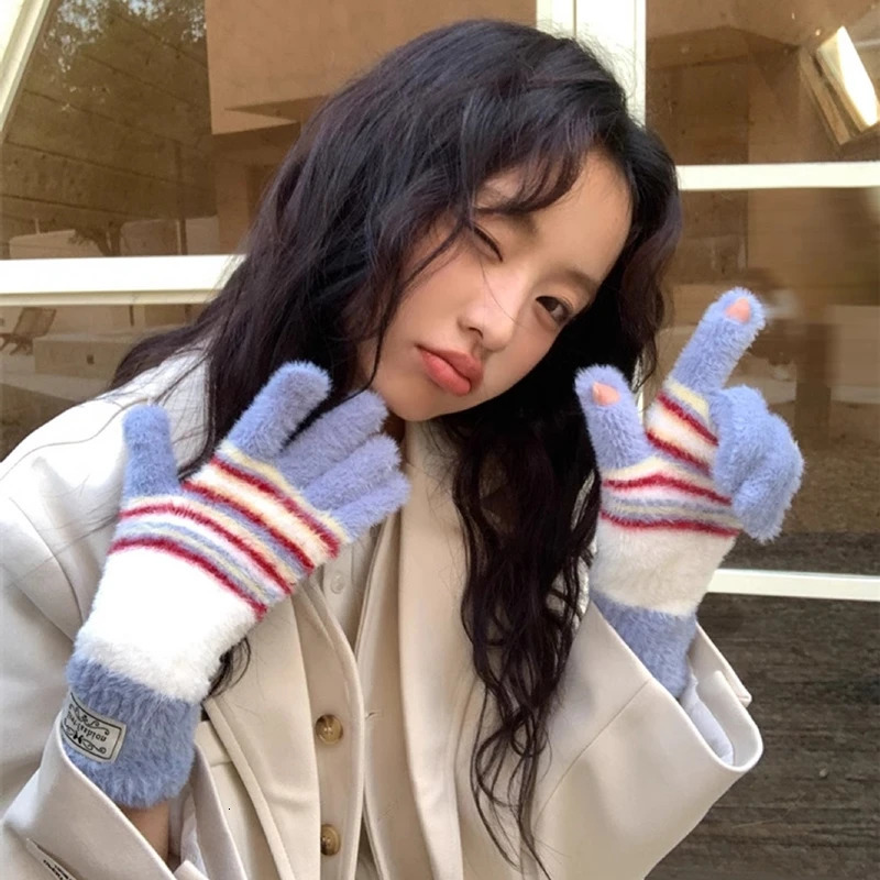 Korean Style Colorful Striped Girls Gloves Winter Warm Knitted Plush Women Gloves Outdoor Five-fingered Gloves Can Touch Screen 251106