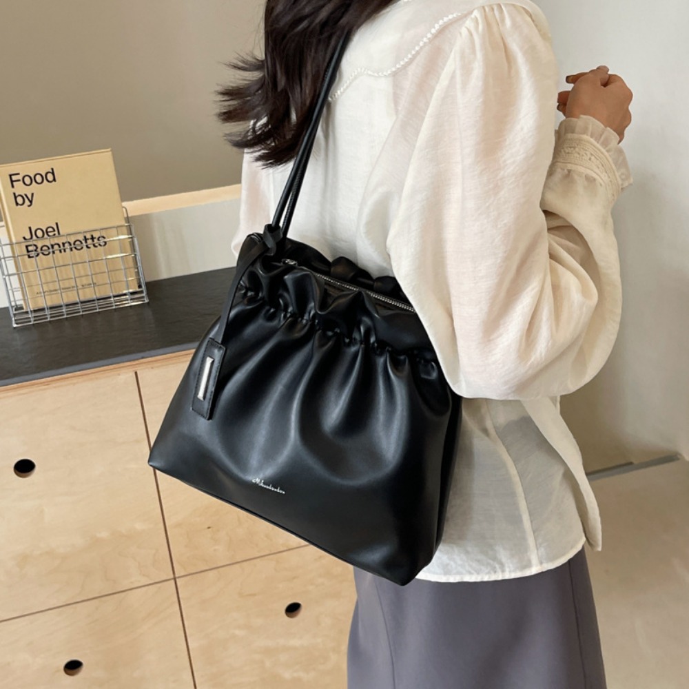 Stylish & Spacious Women's Handbag Contemporary Herringbone Patterned Tote for Any Occasion