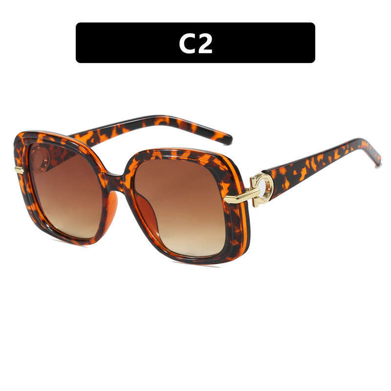 Fashion Square Large Frame Sunglasses for Women, European and American Style, UV Protection, Trendy Sunshade, High-end Feel Sun glasses