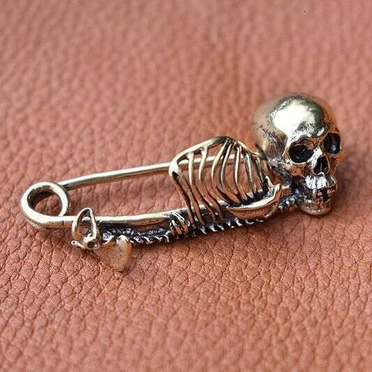 Cross-Border European and American Punk Style Halloween Vintage Skull Pin Dark Gothic Brooch Waist Cinching Clothing Accessory