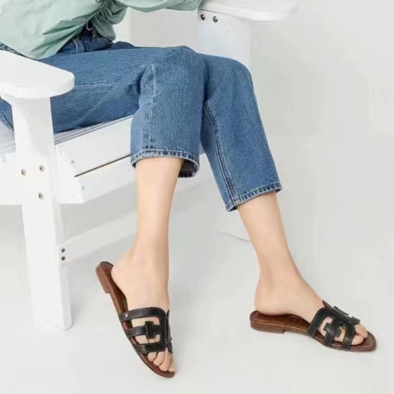hot free shipping designer Sandals for women casual outdoor flat slipper Versatile classic Fashion shoes