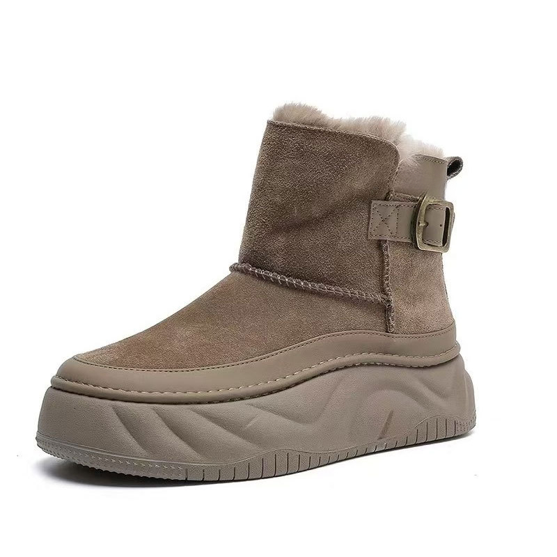 New designer snow boots, cold resistant and fashionable cotton shoes, midsole boots, winter thick sheepskin integrated with warmth and anti slip