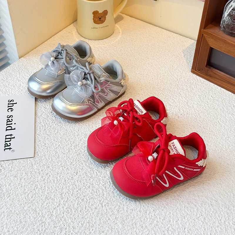 Childrens leisure sports shoes running shoes 2025 autumn new fashionable bow tie boys and girls soft childrens sports shoesT251110