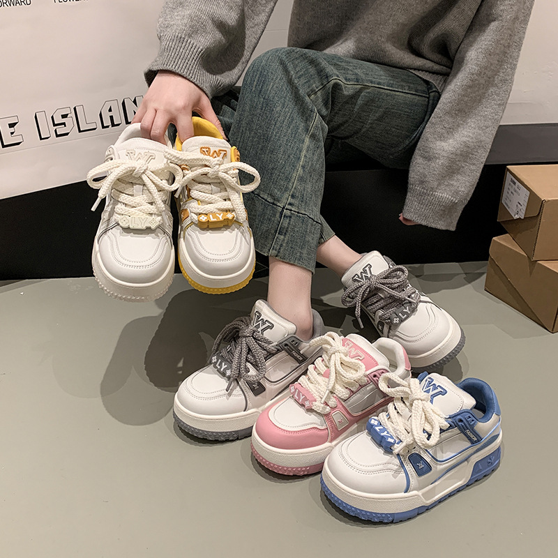 2025 Spring/Summer Fashion Versatile New Board Shoes for Women Thick soled Height Increasing White Shoes Casual Sports Board Shoes