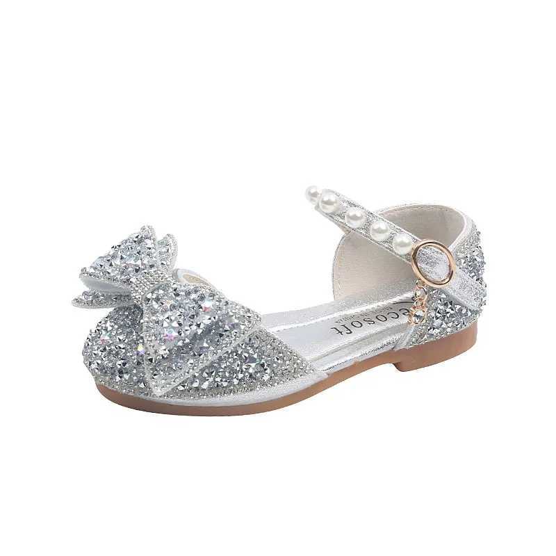 AINYFU childrens glitter sandals girls sweet bow rhinestone princess shoes fashionable anti slip flat bottomed childrens soft soled sandals Z250410