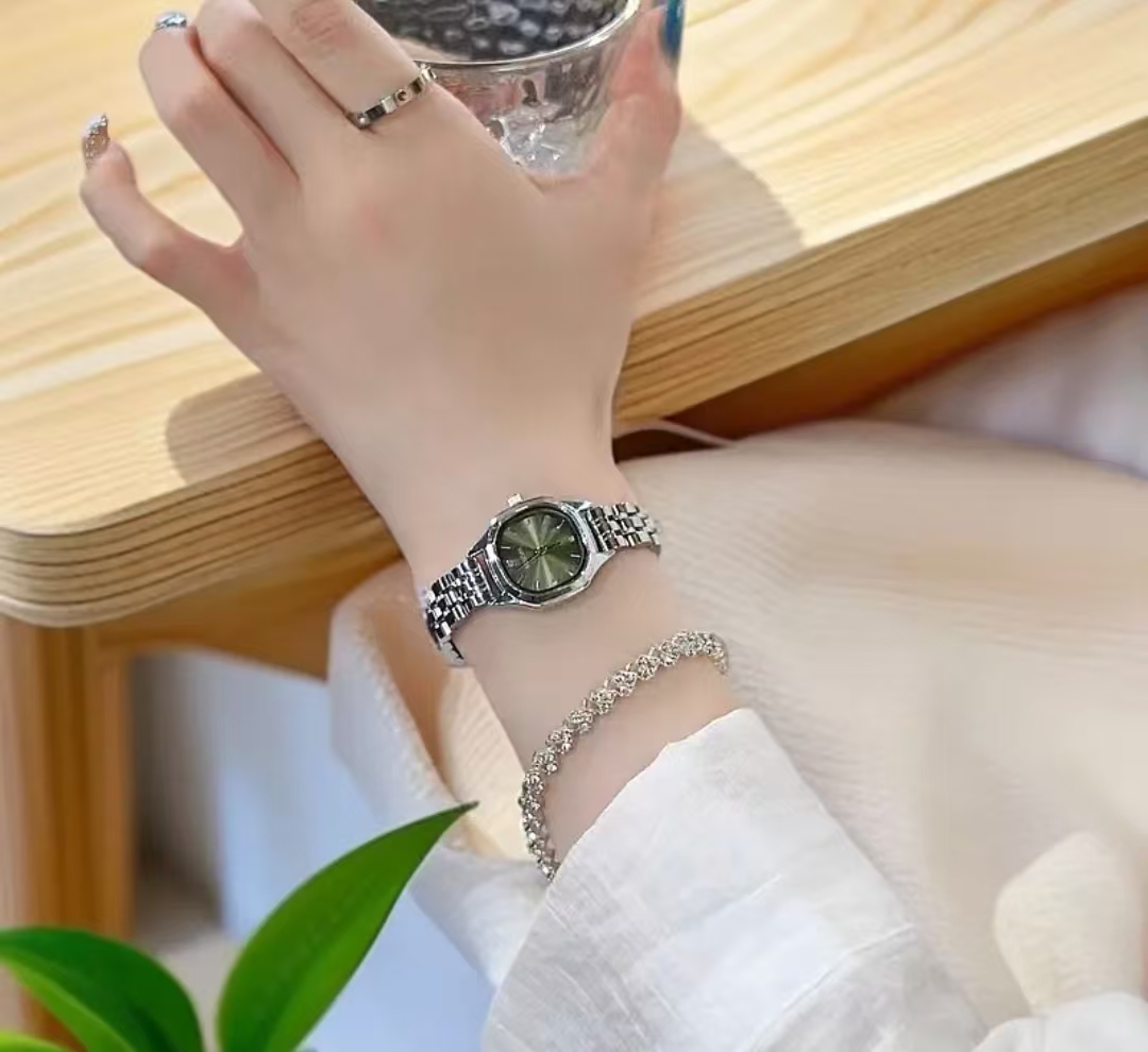 Designer Women Watch Fashion New Luxury Niche TLXT Small Classic Dial Square Watch Retro Trend Steel Strip Waterproof Women Wristwatch
