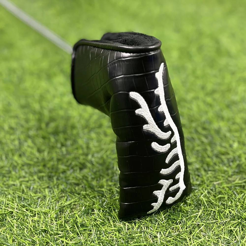 Golf club cover manufacturer Direct sales of putter covers One-piece right-angle square putter head protection cap for golf clubs 250410