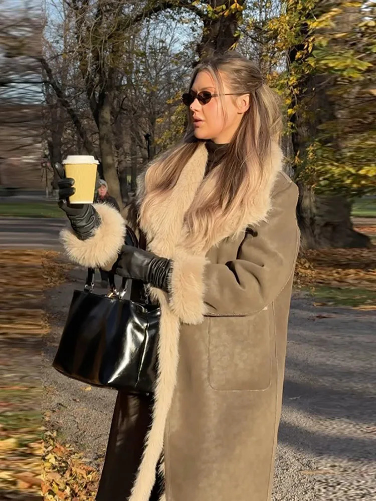 Casual Faux Fur Reversible Long Coat Women Vintage Large Collar Plush Loose Coats Female Winter Classic Chic Street Outwear 251110