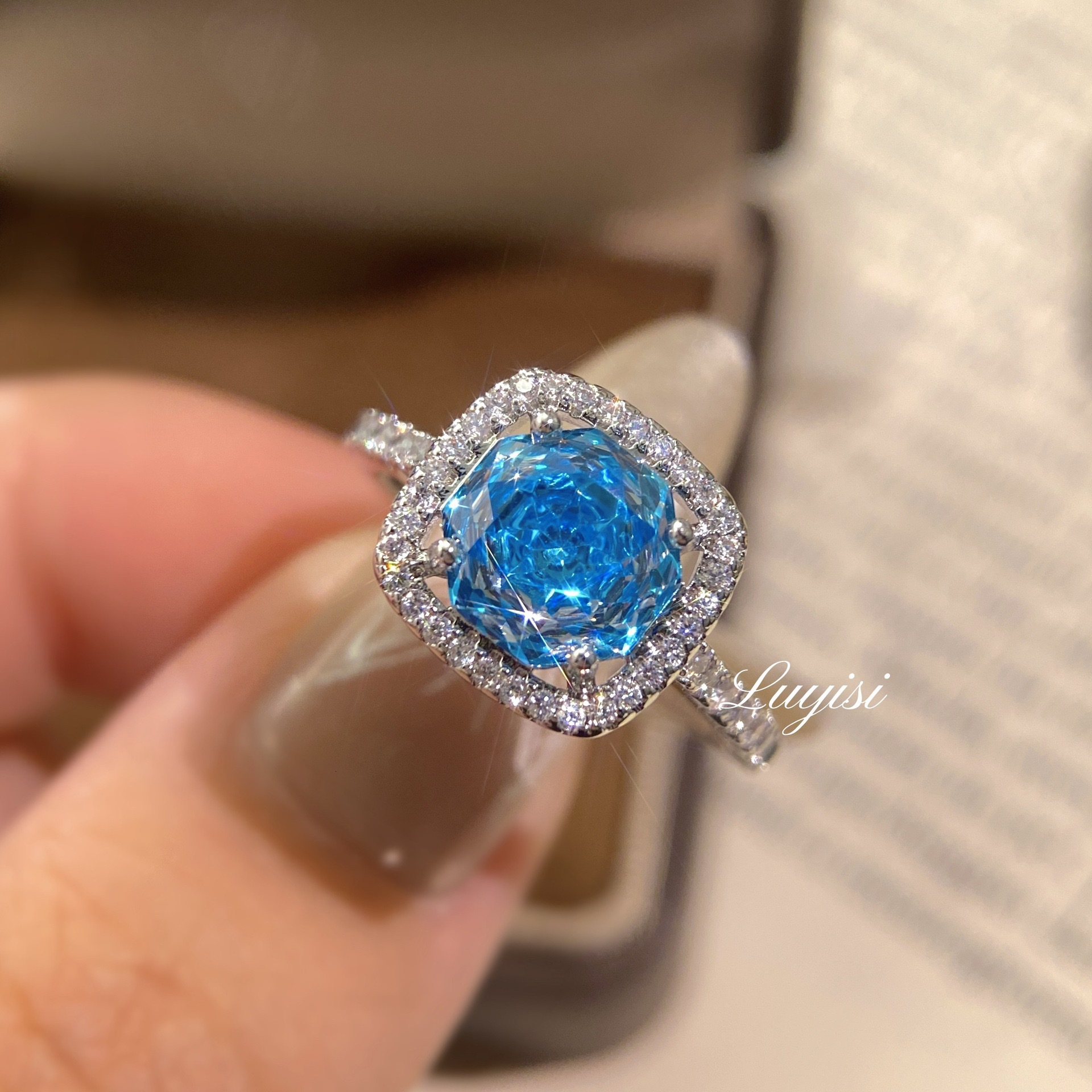 Hot Selling Popular Designer Ring Octagonal Millennium Rose Cut Fashion Ring Aquamarine Ring Light Luxury High-end Inlaid High Carbon Diamond Square R