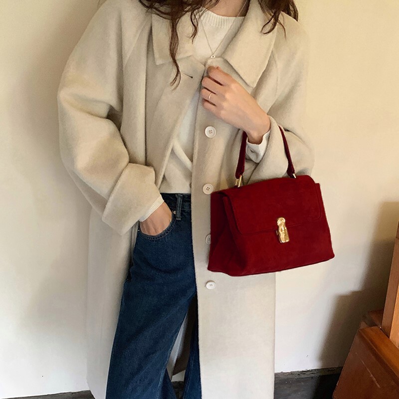 Winter New Bridal Bag Women's New Red Envelope Luxury Handbag Exquisite Designer Bag Large Capacity Elegant Women's Single Shoulder Crossbod