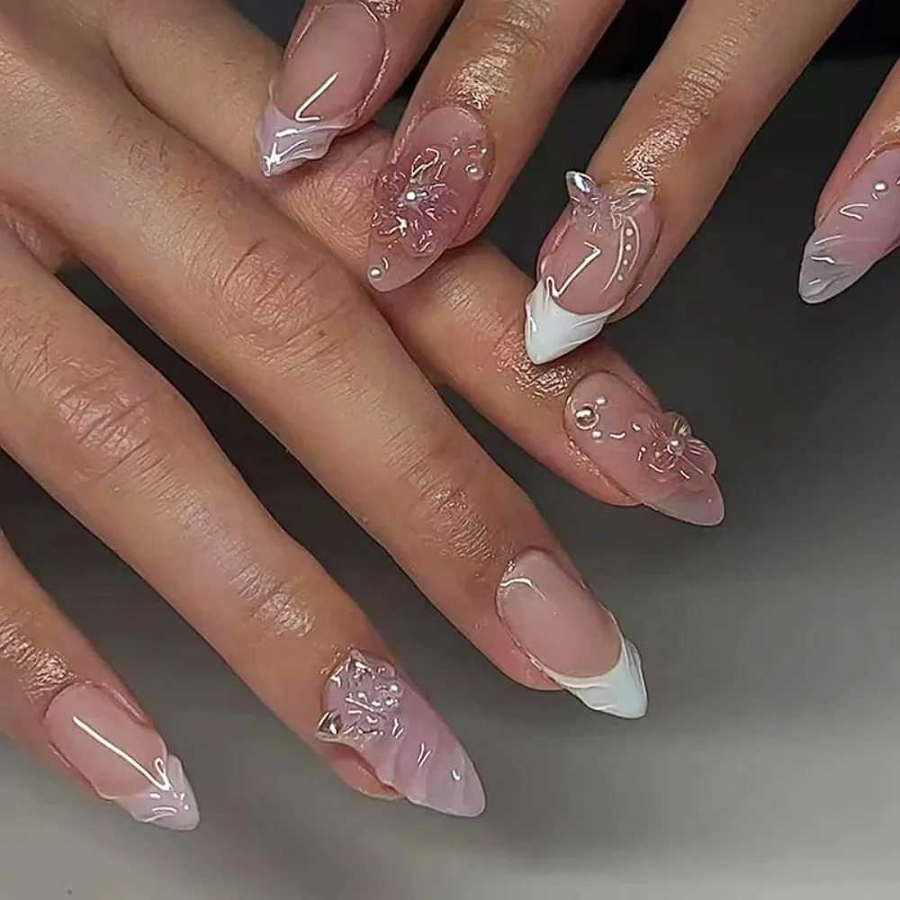 24 piece fake nail set on a press almond wearable simple French flower fake nail art gold bead design diamond processing tip W250410