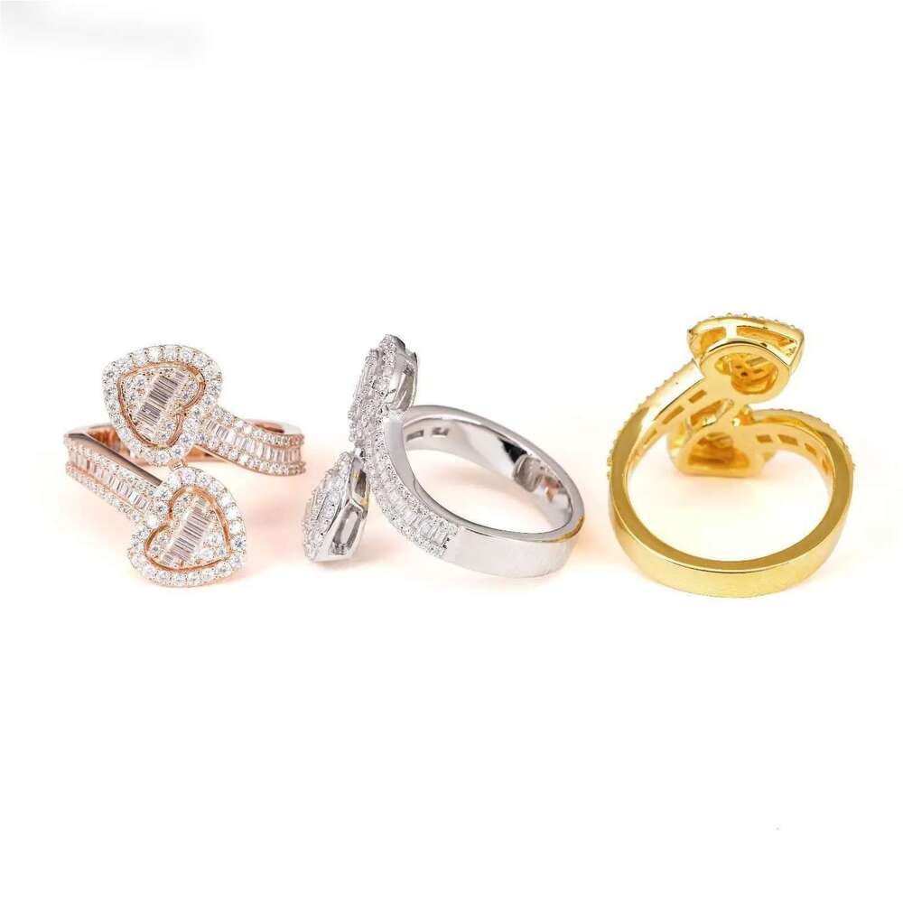 Hip hop Love S Sier Set D-Color Rectangular Moissanite Mens and Womens Classic Fashion Trend Ring