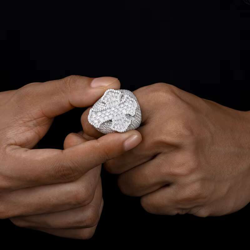 Micro VVS Baguette Moissanite Cross Ring White Gold 925 Sterling Silver Hip Hop Rappers Jewelry Gift Weddings Parties Designed